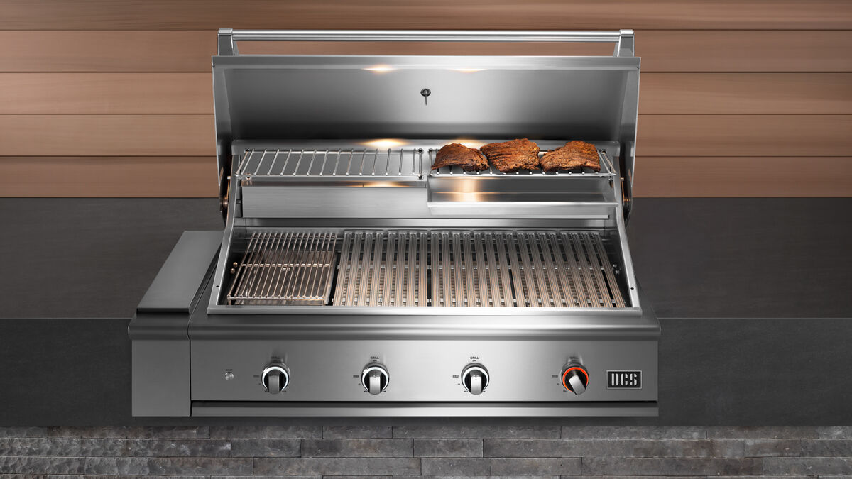 DCS Series 9 Secondary Cooking Surface with Pork Ribs